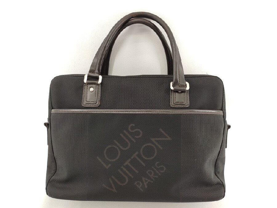 LOUIS VUITTON(M93082) ダミエ・ジェアンのビジネスバッグのご紹介です