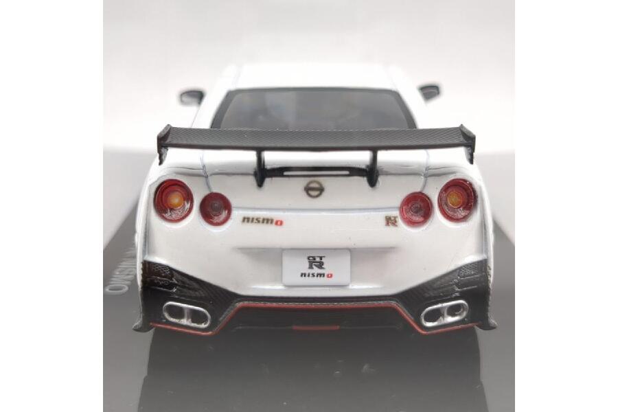 EBBRO 45052 NISSAN GT-R NISMO ホワイト 1/43 ミニカー ニッサン 