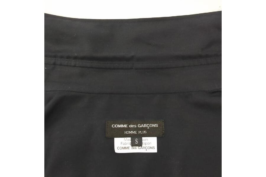 中古】 COMME des GARCONS HOMME PLUS 長袖シャツ メンズ ブラック サイズS PF-B006 AD2020 日本製  コムデギャルソン 入荷しました♪｜2024年02月27日｜静岡県のリサイクルショップ ピックアップ磐田店