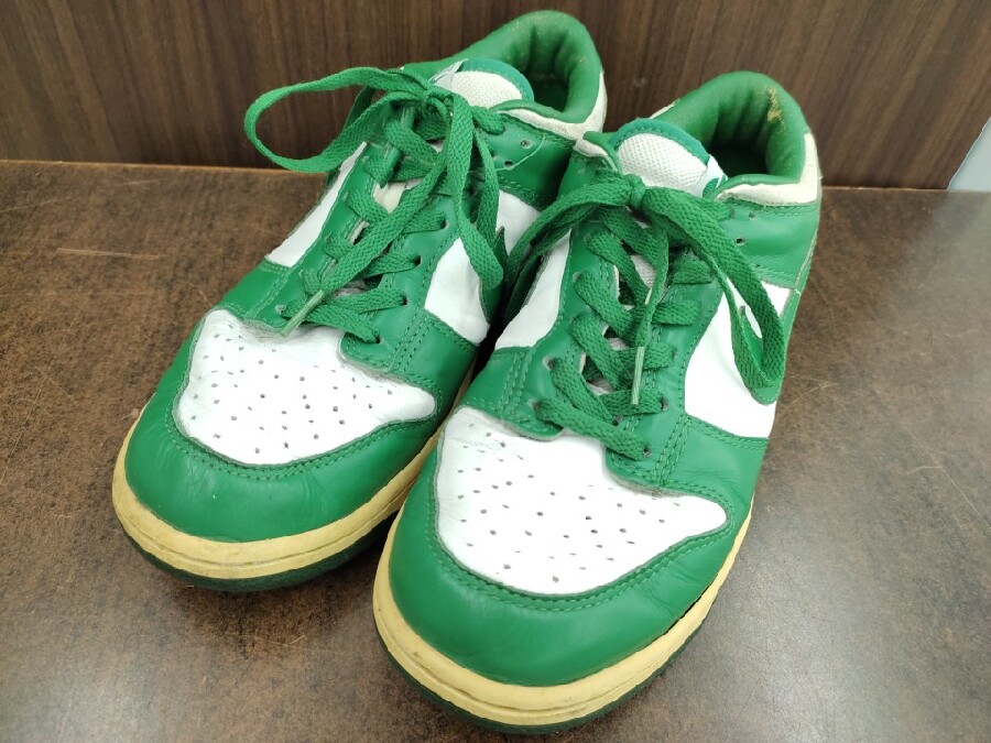 NIKE DUNK LOW】ナイキ ダンクの2004年製セルティック買取入荷いたしました！ メンズ スニーカー買取強化中！｜2022年10月09日｜静岡県のリサイクルショップ  ピックアップ掛川店