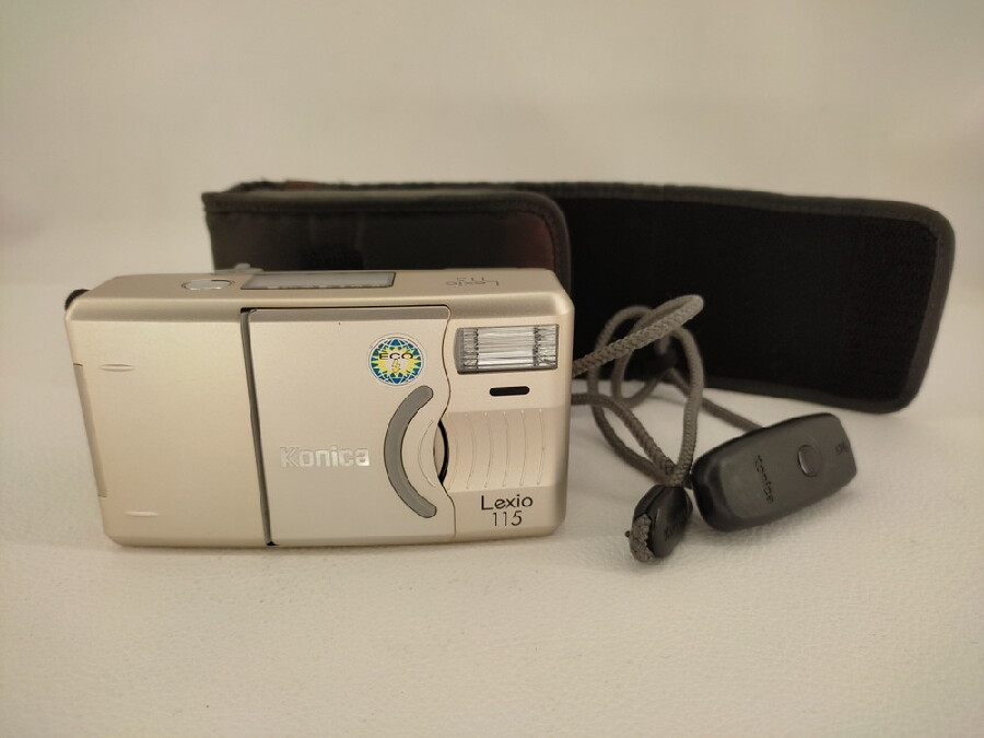 フィルムカメラ Konica Lexio 115」をお買取入荷しました。｜2023年03