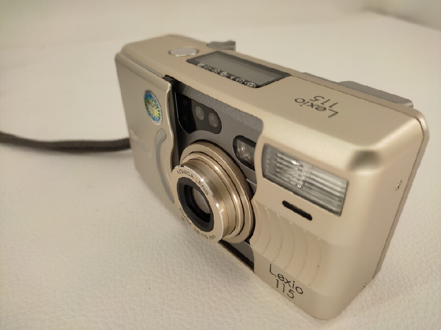 フィルムカメラ Konica Lexio 115」をお買取入荷しました。｜2023年03 