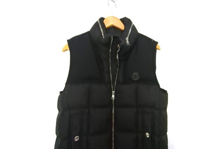 モンクレール CESAR GILET ダウンベスト C20914330185 54155 メンズ SIZE M ブラック MONCLER  入荷しました♪｜2023年10月25日｜静岡県のリサイクルショップ ピックアップ静岡登呂店