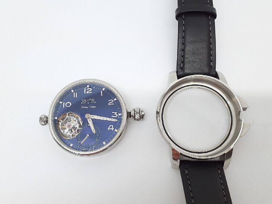 EPOSの手巻き腕時計を買取いたしました。マスターピースコレクション 