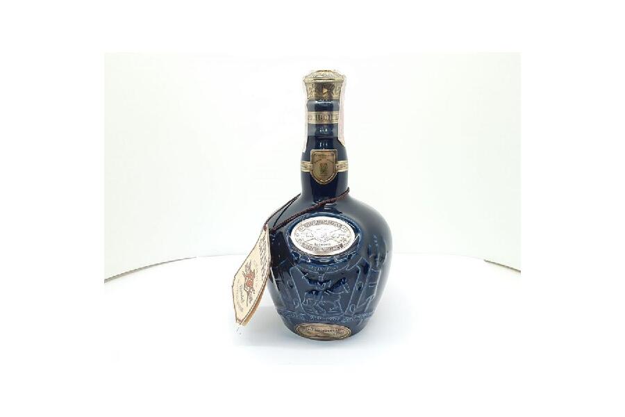 シーバスブラザーズ ウイスキー ロイヤルサルート 21年 700ml 43% 箱 布袋付 青陶器ボトル CHIVAS  BROTHERS入荷しました♪｜2024年07月22日｜静岡県のリサイクルショップ キンバリー浜松高林店