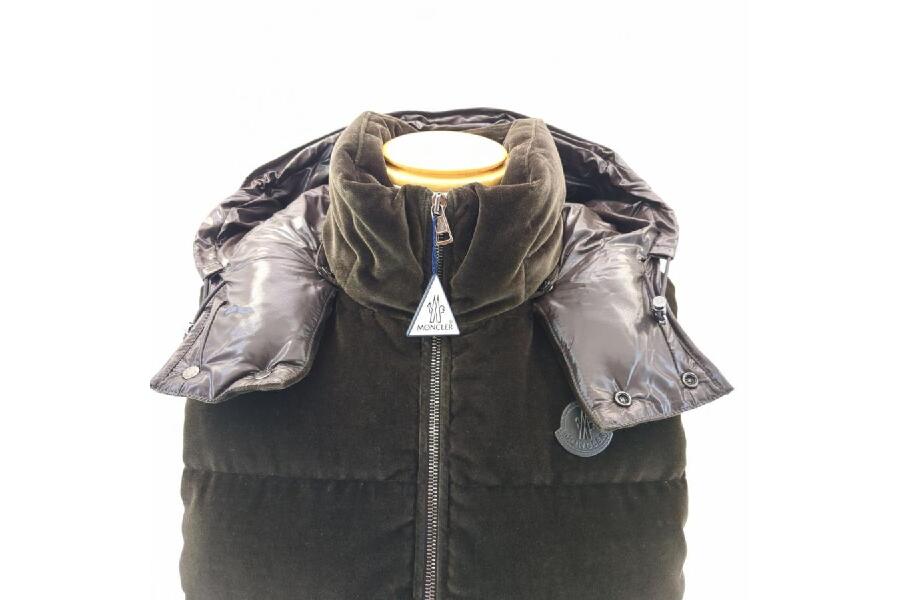 モンクレール ダウンベスト VEXIN GILET ブラウン メンズ サイズ1 2022年モデル タグ MONCLER 古着 中古  入荷しました♪｜2023年10月23日｜静岡県のリサイクルショップ キンバリー藤枝インター店