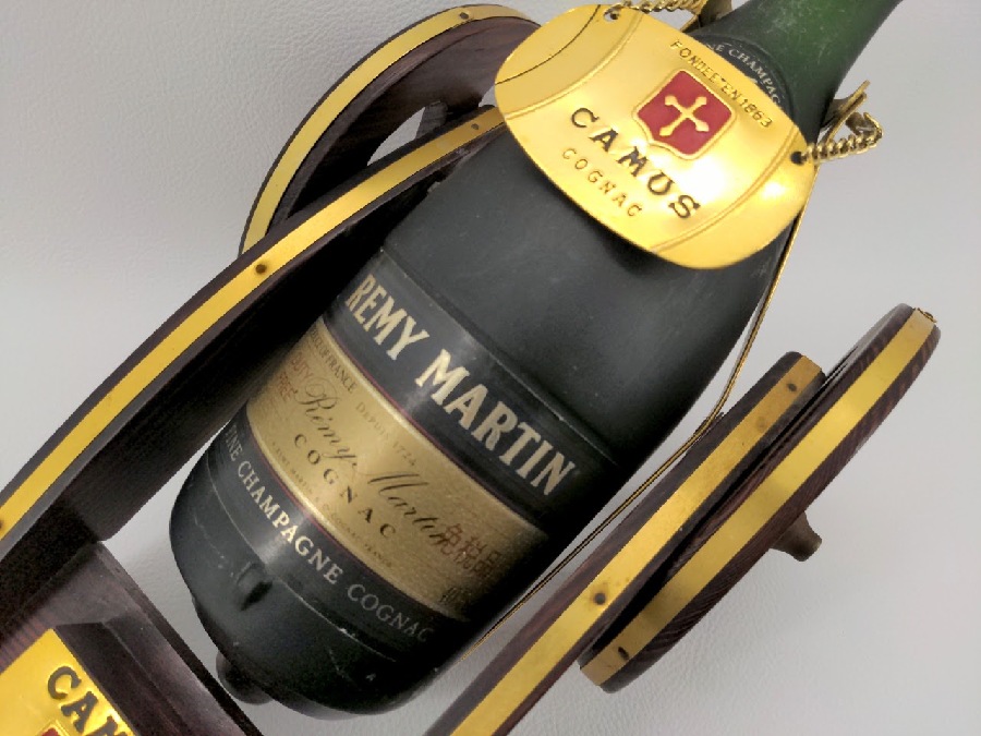 ☆台車付き！珍しい！！☆ REMY MARTIN（レミーマルタン）VSOP 700ml