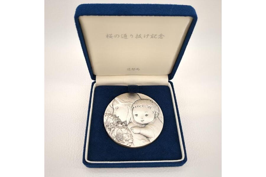 平成十八年 桜の通り抜け記念銀メダル 純銀 約135g 造幣局 品位証明 