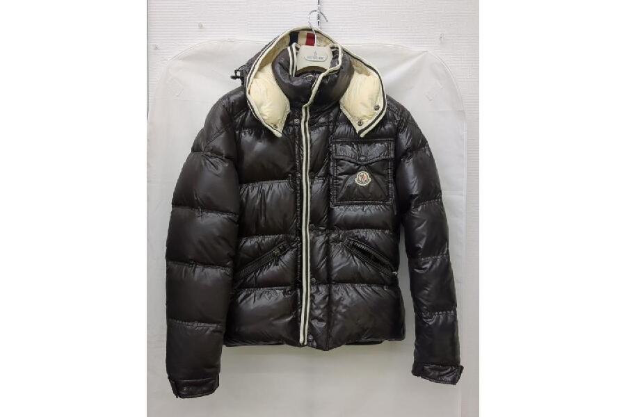 MONCLER モンクレール ブランソン ダウンジャケット サイズ1 ブラウン 41355/50/68950 フード付き メンズ  モルドバ製入荷しました♪｜2024年06月18日｜静岡県のリサイクルショップ キンバリー静岡SBS通り店