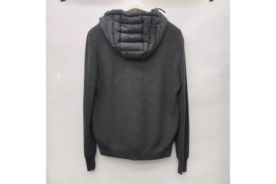 モンクレール MONCLER ダウンパーカー ニット切替カーディガン サイズXL グレー×ブラック MAGLIONE TRICOT CARDIGAN  入荷しました♪｜2024年08月27日｜静岡県のリサイクルショップ キンバリー静岡SBS通り店