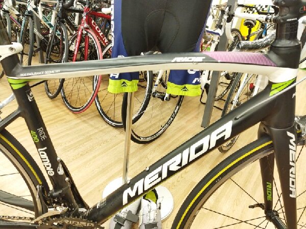 お手頃・お手軽なロードバイク MERIDA RIDE400 Lampre 2015のご紹介